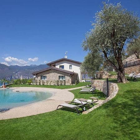 Villa Divina - Apt Prima Con Piscina E Vista Lago カステッレット・ディ・ブレンゾーネ エクステリア 写真
