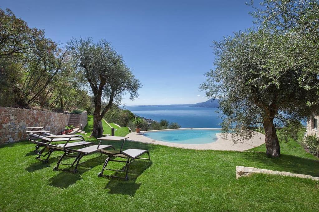 Villa Divina - Apt Prima Con Piscina E Vista Lago カステッレット・ディ・ブレンゾーネ エクステリア 写真